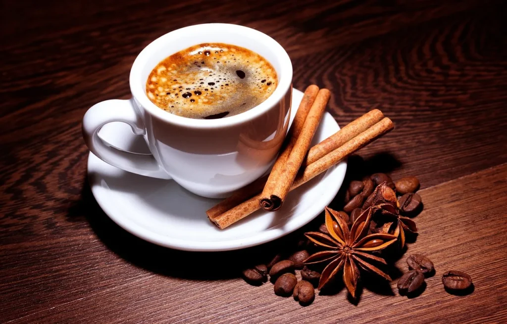 Is a Starbucks Cinnamon Dolce Latte Actually That High in Calories?